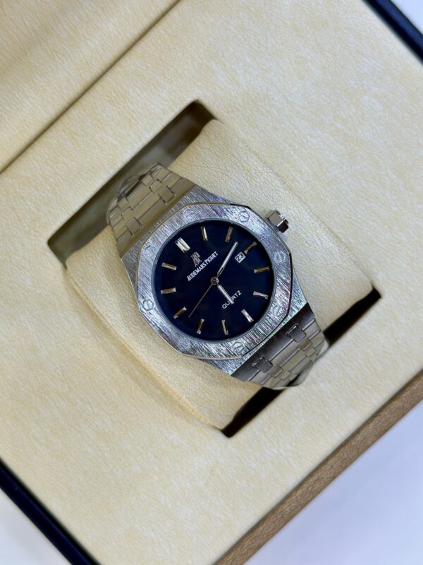 Audemars Piguet Normal - Image 3